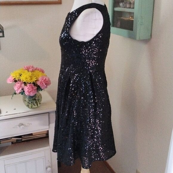 ISSI Sparkly Black Dressy Dress - Picture 4 of 10